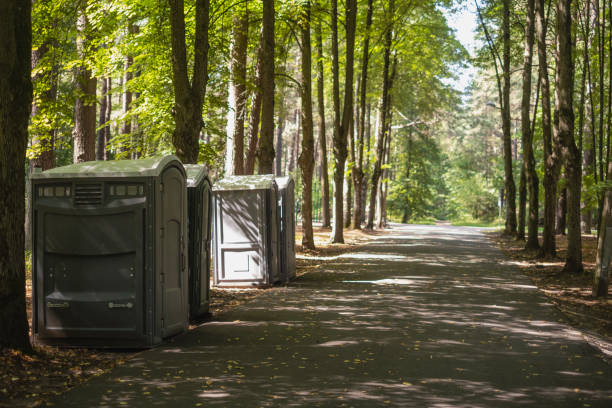 Best Porta potty delivery and setup  in Garden City, NY